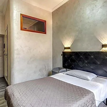 Planet Hotel