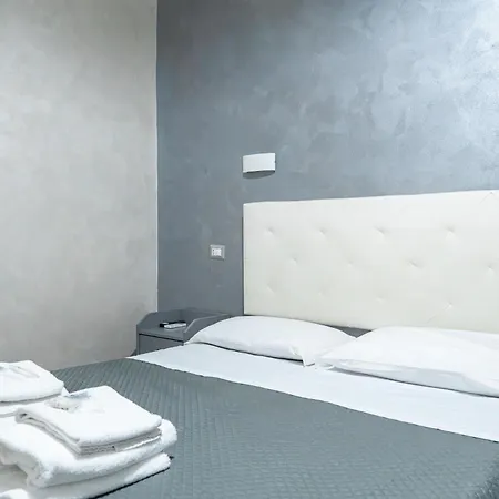 Hotell Planet 2*