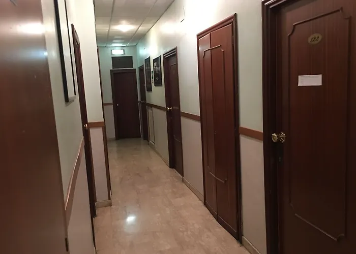 星球酒店 2* 罗马