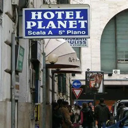 מלון Planet